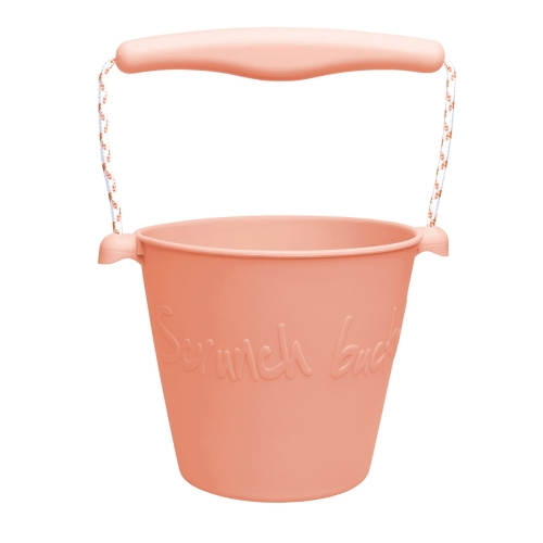 skladane-wiaderko-do-wody-i-piasku-scrunch-bucket-koralowy.jpg